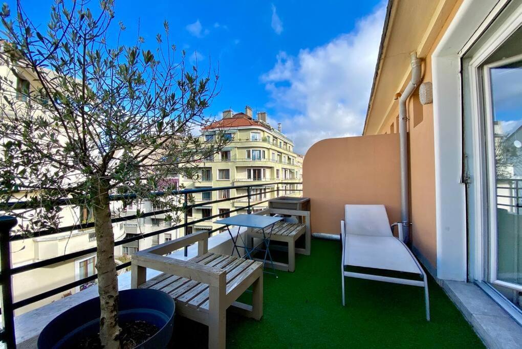 Apartmán Toit-Terrasse Traversant Plein Centre 100M Du Lac Annecy Exteriér fotografie