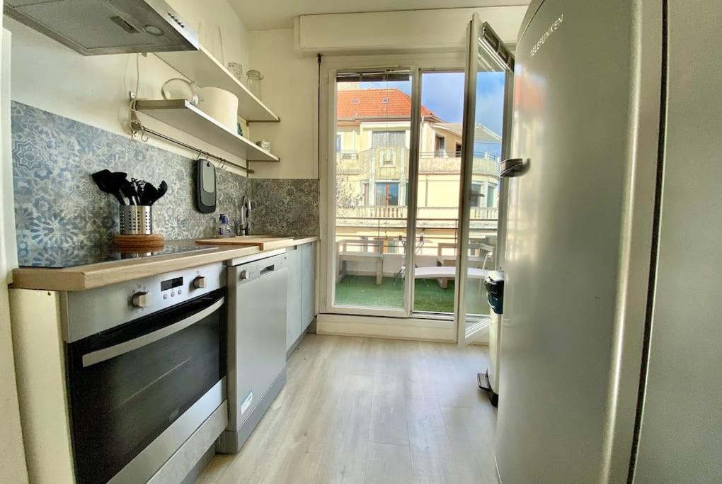 Apartmán Toit-Terrasse Traversant Plein Centre 100M Du Lac Annecy Exteriér fotografie
